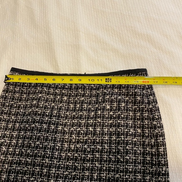 Talbots black wool skirt - Picture 4 of 9